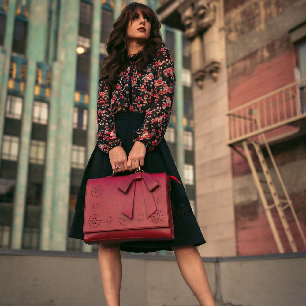 Bernadette – Umhängetasche mit Schleifen