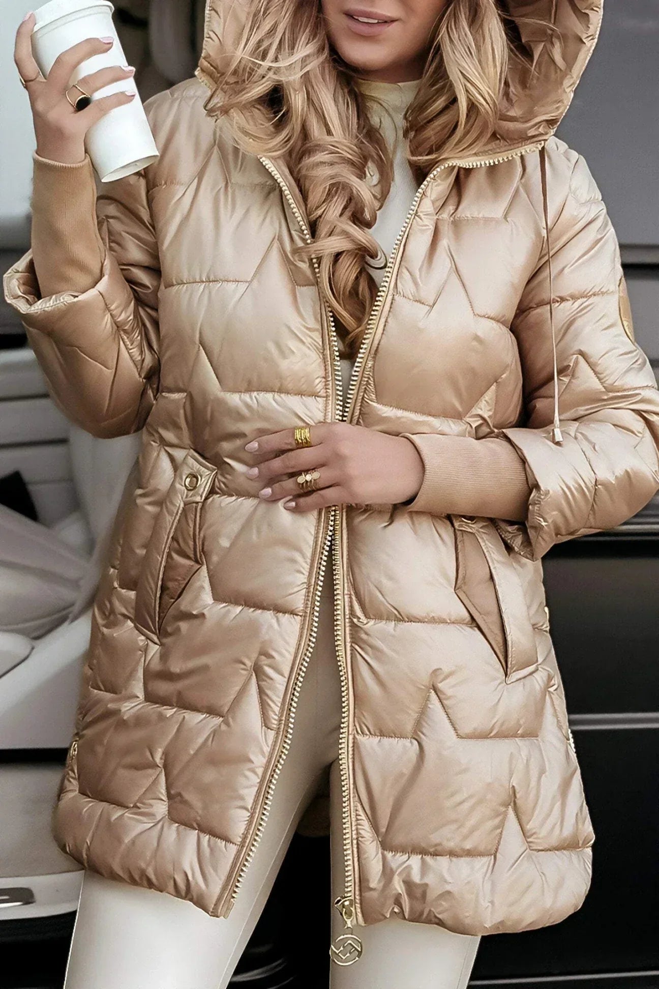 Savrani | Elegante Winterjacke mit Glanzfinish